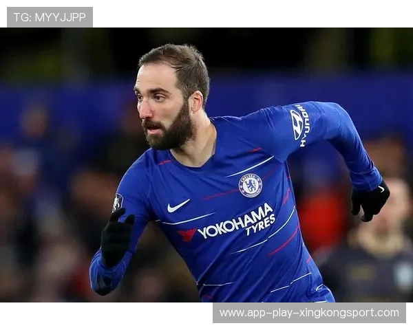 切尔西未来两翼已敲定?高层偏好逐渐明确